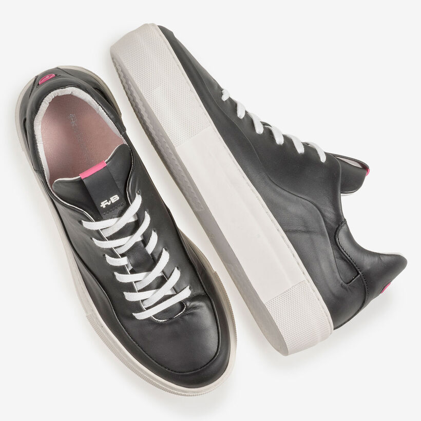 Schwarzer Kalbsleder-Sneaker