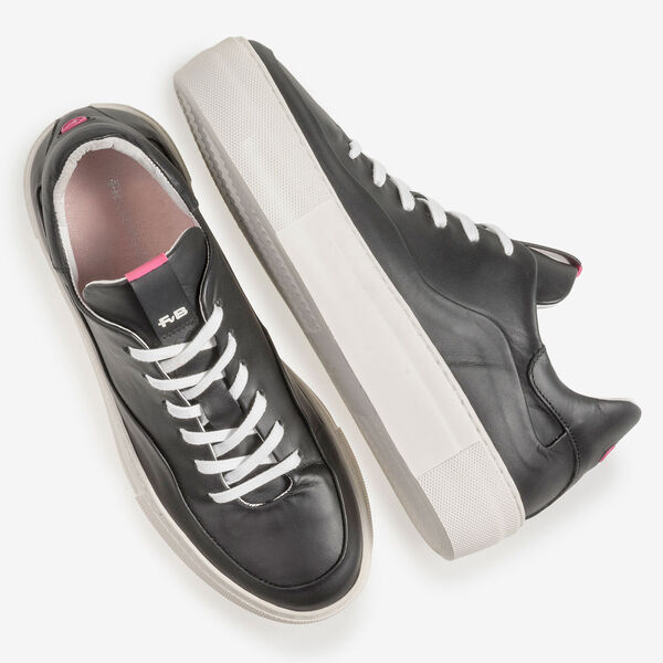 Schwarzer Kalbsleder-Sneaker