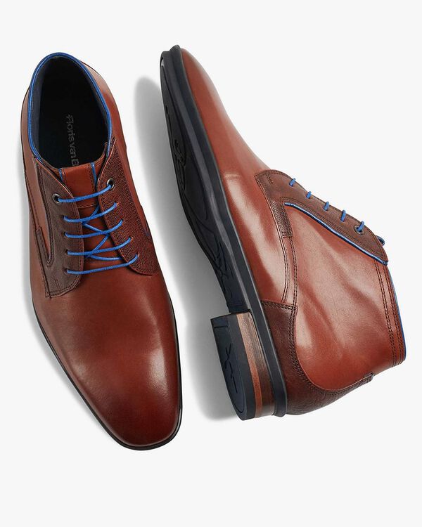 Lace boot calf leather cognac