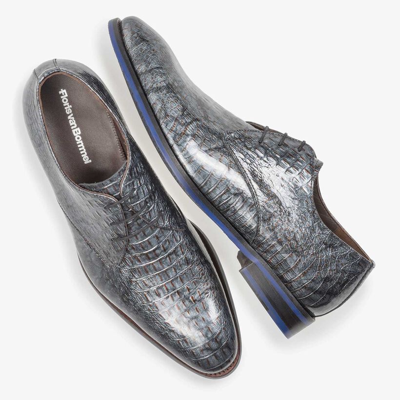 Grey patent leather lace shoe with croco print