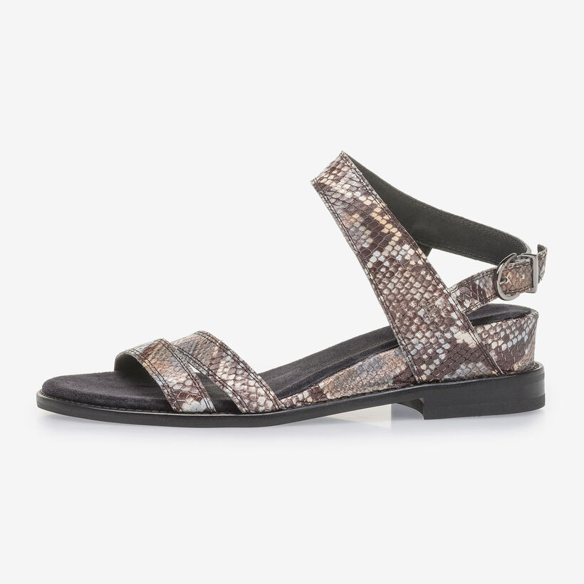 Braun-wei&szlig;e Leder-Sandale mit Schlangenprint
