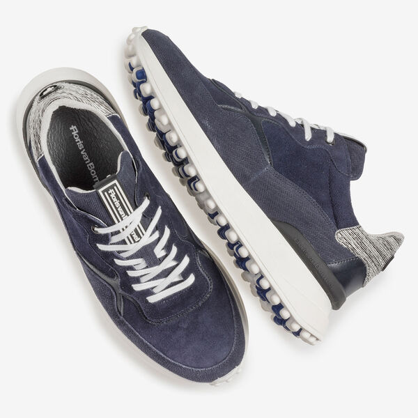 Blauer Wildleder-Sneaker mit Print