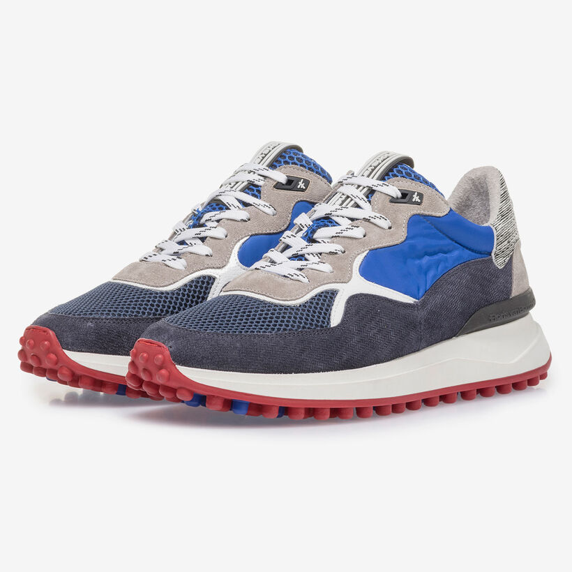 Dunkelblauer Wildleder-Sneaker mit grauen Details