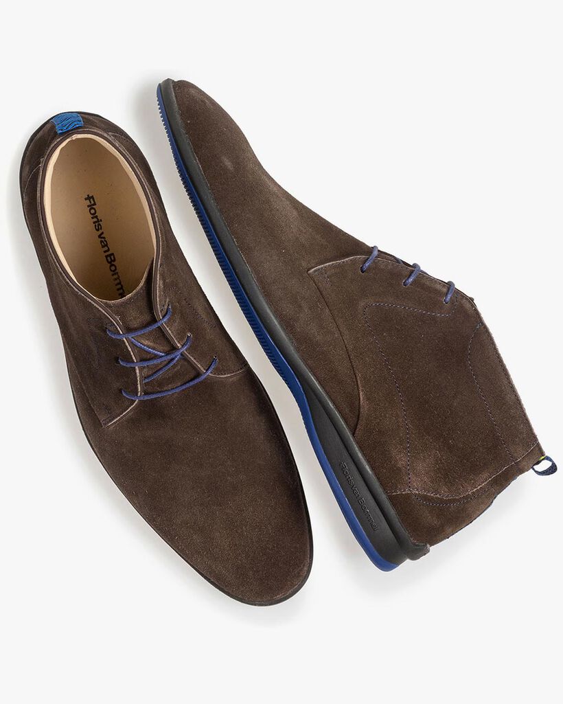 Brown suede leather lace boot