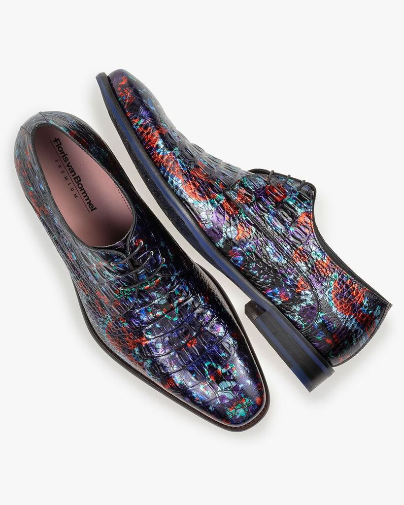 Lace shoe with print blue