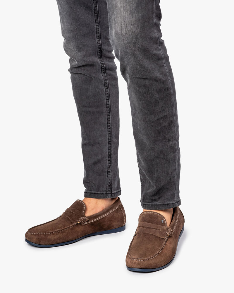Taupefarbener Wildleder-Loafer