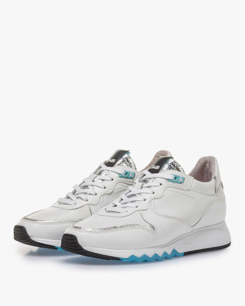 Wei&szlig;er Kalbsleder-Sneaker