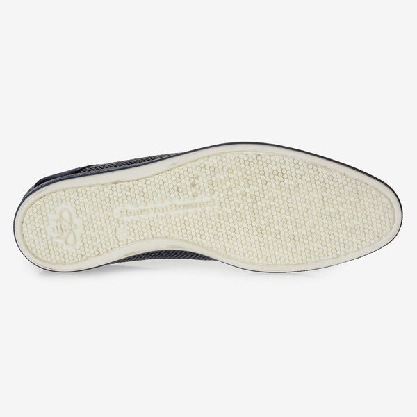 Blue suede leather lace shoe with print