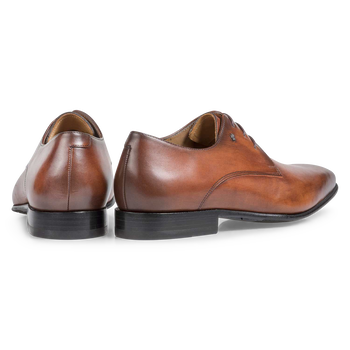Cognac-coloured leather lace shoe
