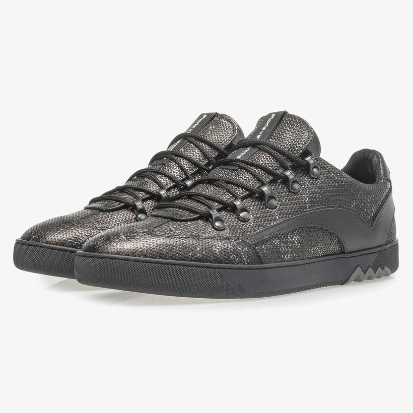 Dark grey leather lace shoe with metallic print