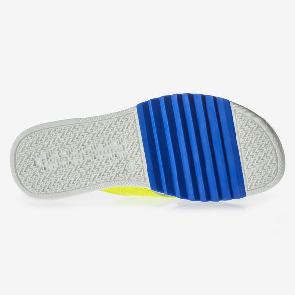 Gelber Wildleder Zehentrenner-Slipper mit Print