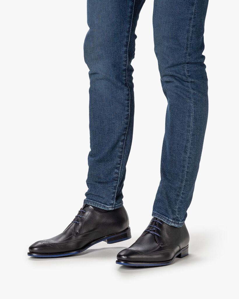 Schn&uuml;rschuh Kalbsleder schwarz