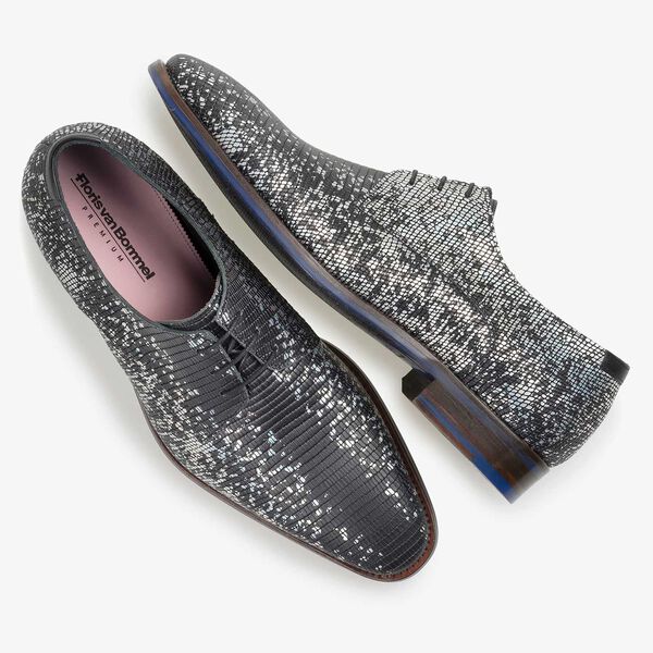 Black premium lace shoe with silver metallic print