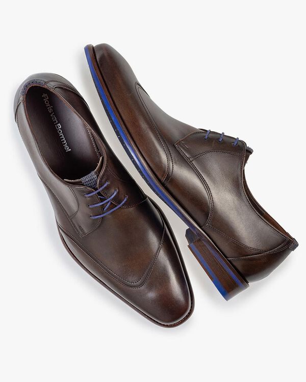 Lace shoe dark brown calf leather