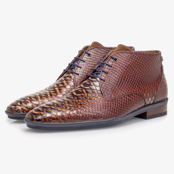 Cognac-coloured calf leather lace shoe with snake print