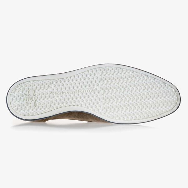 Taupe-coloured suede leather lace shoe
