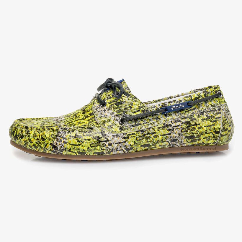Gelber Kalbsleder-Segelschuh mit Schlangenprint