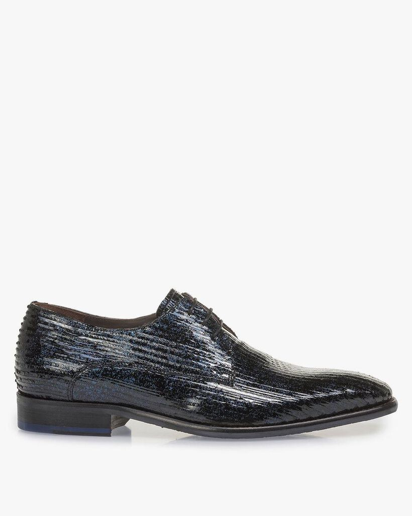 Blue patent leather lace shoe with print