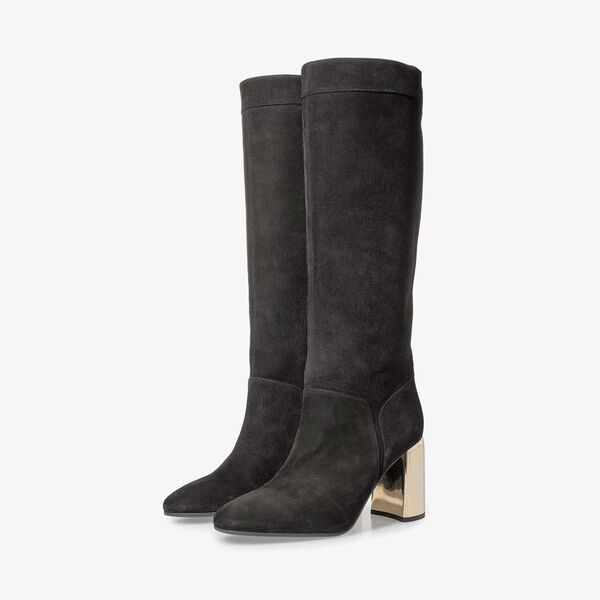 Hoher schwarzer Wildleder-Stiefel