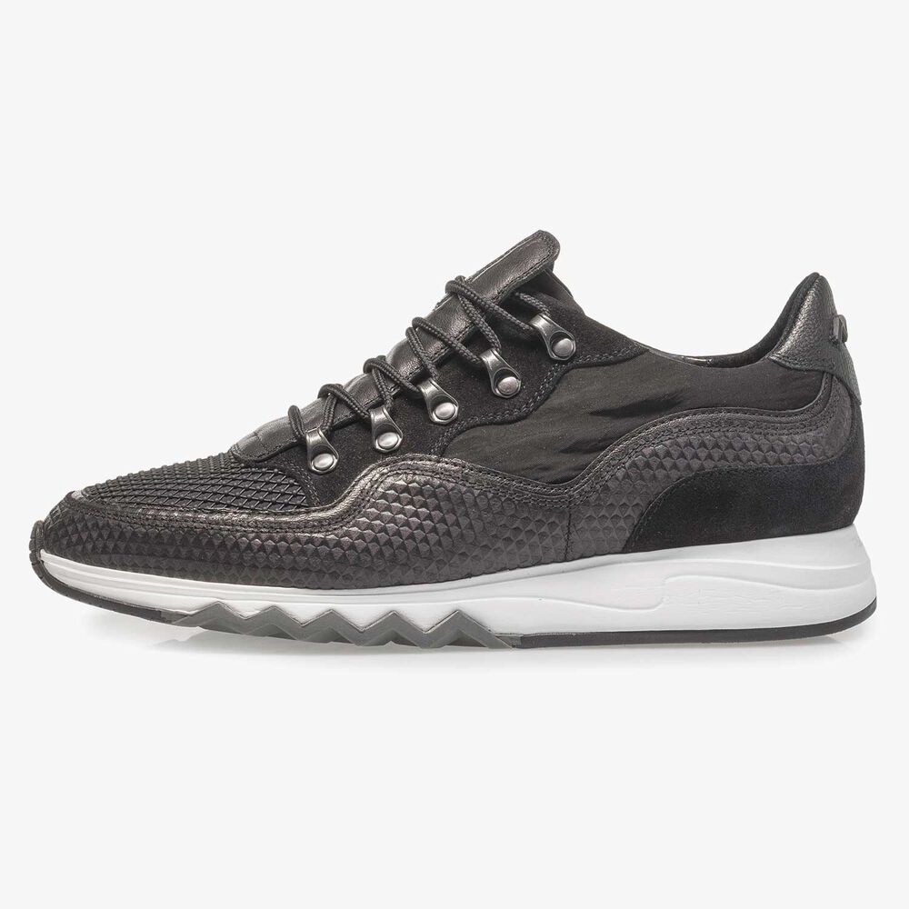 Dark grey nubuck leather lace shoe