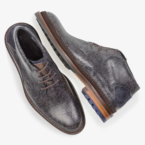 Dunkelgrauer Leder-Schn&uuml;rstiefel mit Schlangenprint