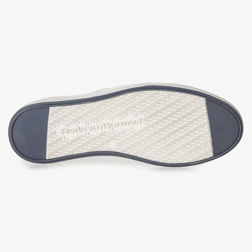 Dunkler cognacfarbener Kalbsleder-Schn&uuml;rstiefel