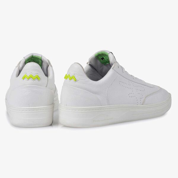 Wei&szlig;er Leder-Sneaker