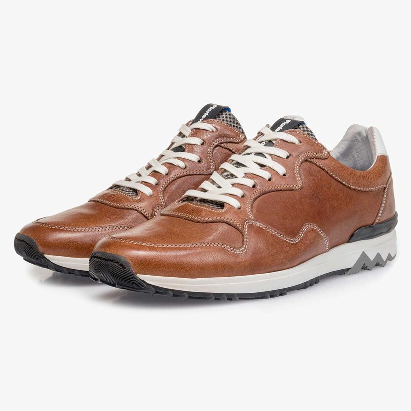Cognacfarbener Leder-Sneaker