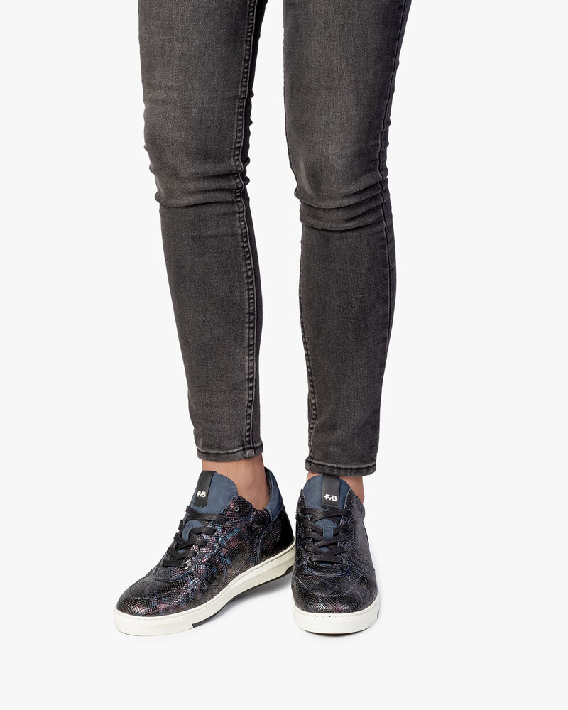 Sneaker Schlangenprint blau
