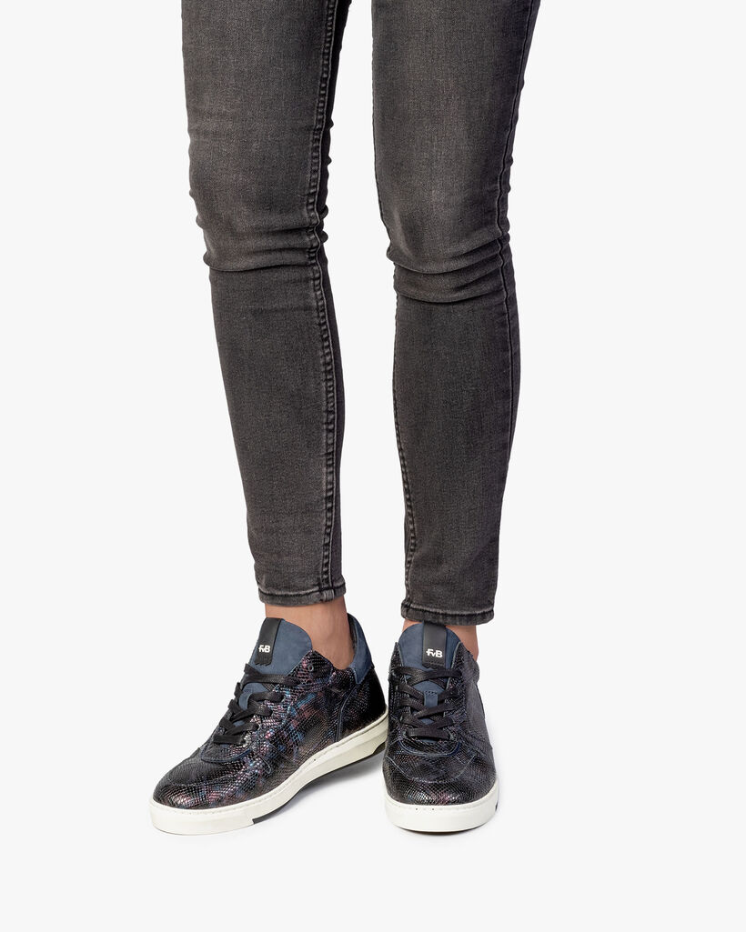 Sneaker Schlangenprint blau