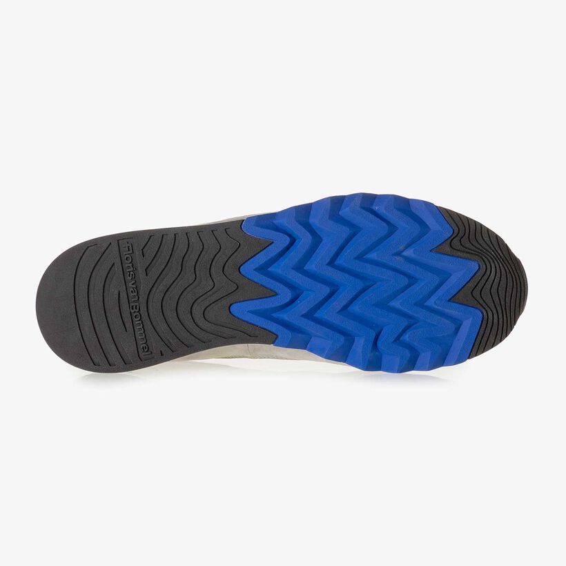 Hellgrauer Nubukleder-Sneaker