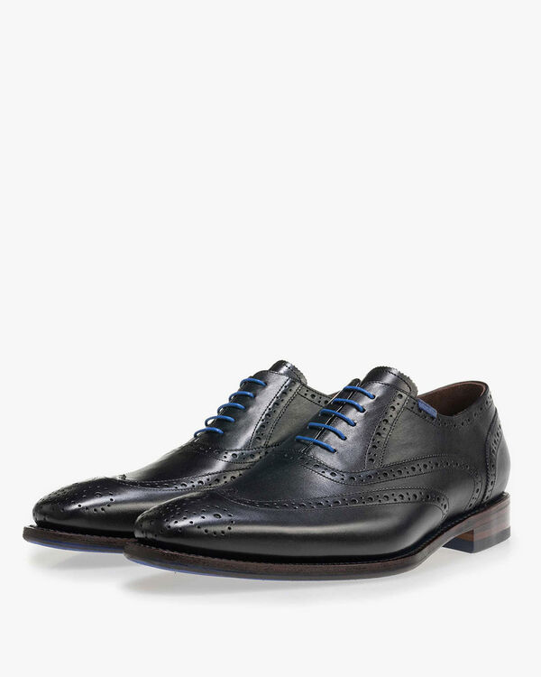 Lace shoe calf leather black