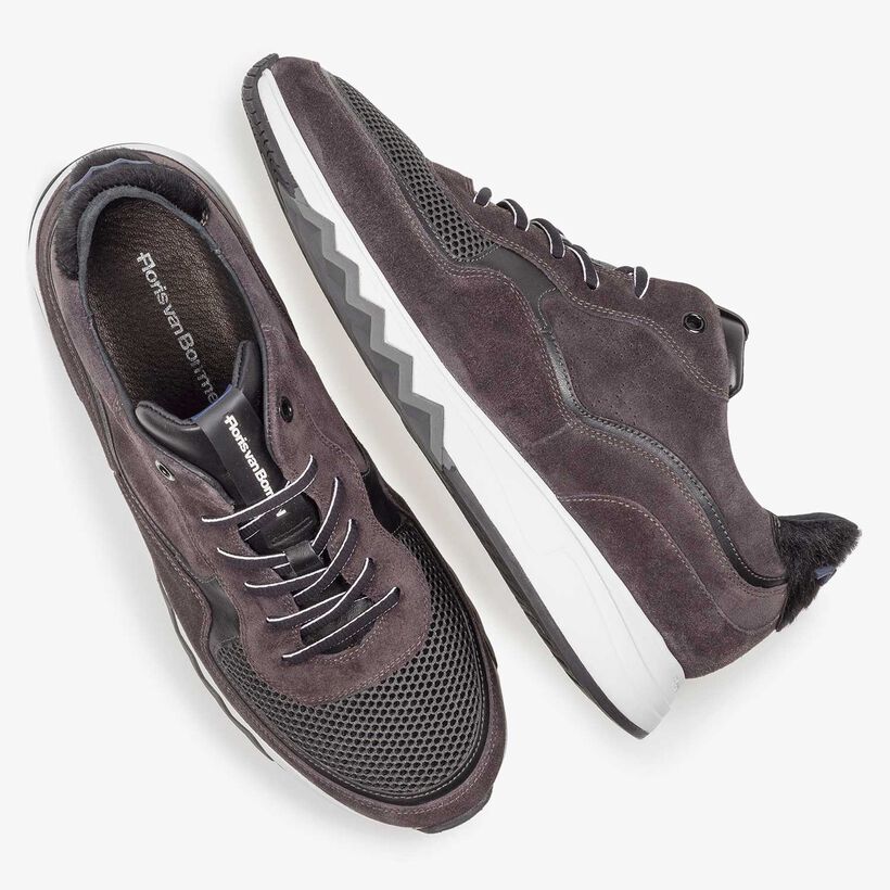 Anthrazit-brauner Wildleder-Sneaker