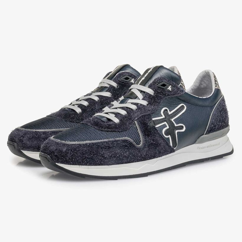 Dunkelblauer Kalbsleder-Sneaker