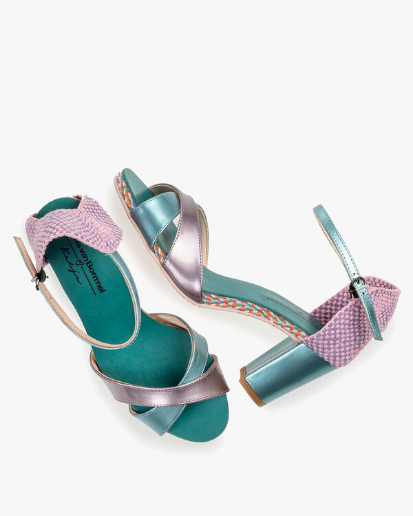 Sandale Lackleder hellblau