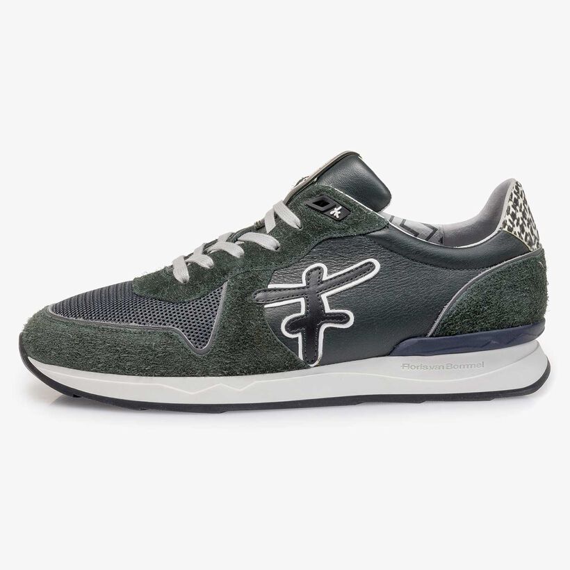 Dunkelgr&uuml;ner Kalbsleder-Sneaker