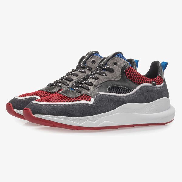 Dunkelgrauer Wildleder-Sneaker