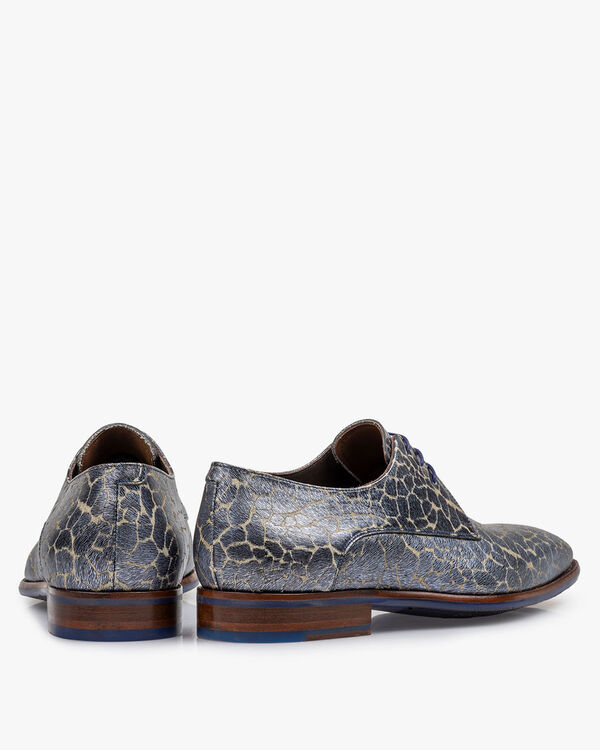 Lace shoe blue metallic print