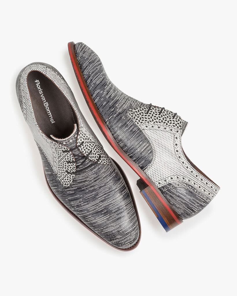 Schn&uuml;rschuh mit Eidechsenprint