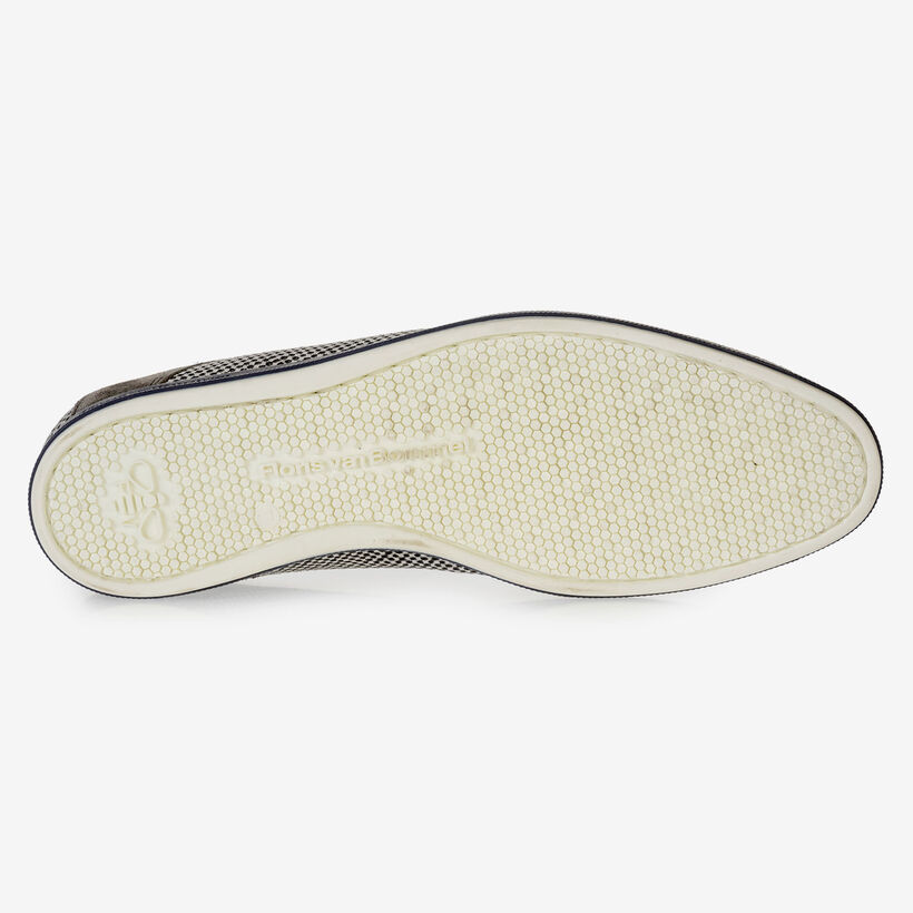 Grauer Wildleder-Schn&uuml;rschuh mit Print