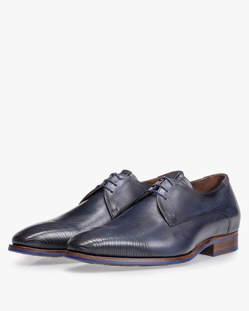 Dark blue leather lace shoe