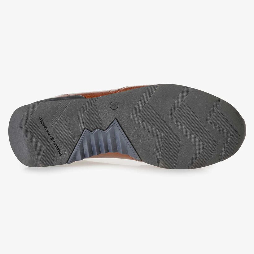 Cognac-coloured calf leather sneaker