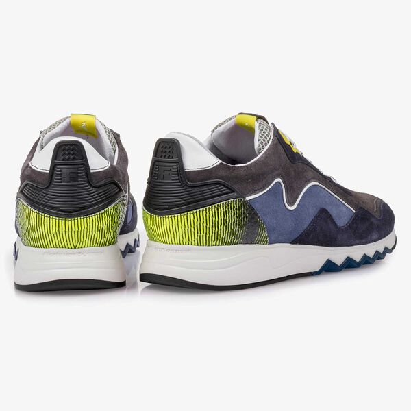 Gelb-blauer Wildleder-Sneaker