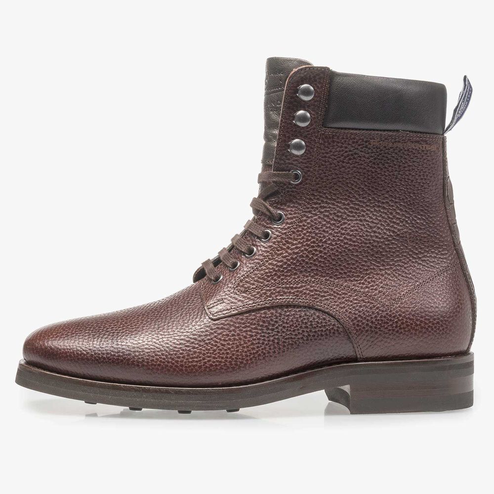 Dark brown calf leather lace boot with light structure