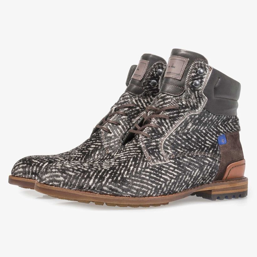 Cremewei&szlig;er Premium Ponyfell-Schn&uuml;rstiefel mit Print