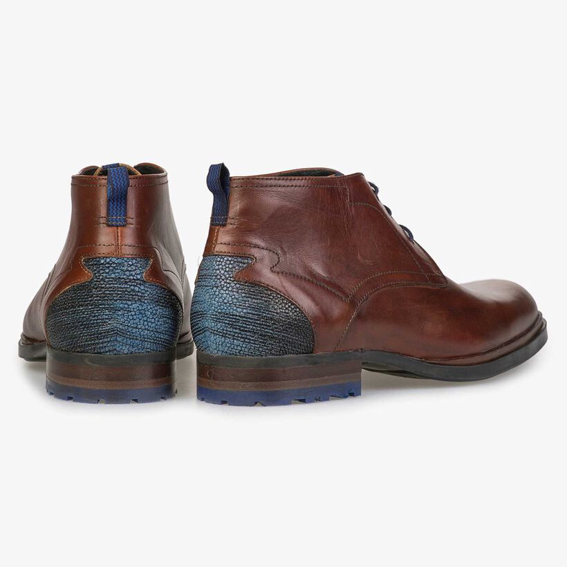 Cognacfarbener Kalbsleder Schn&uuml;rstiefel
