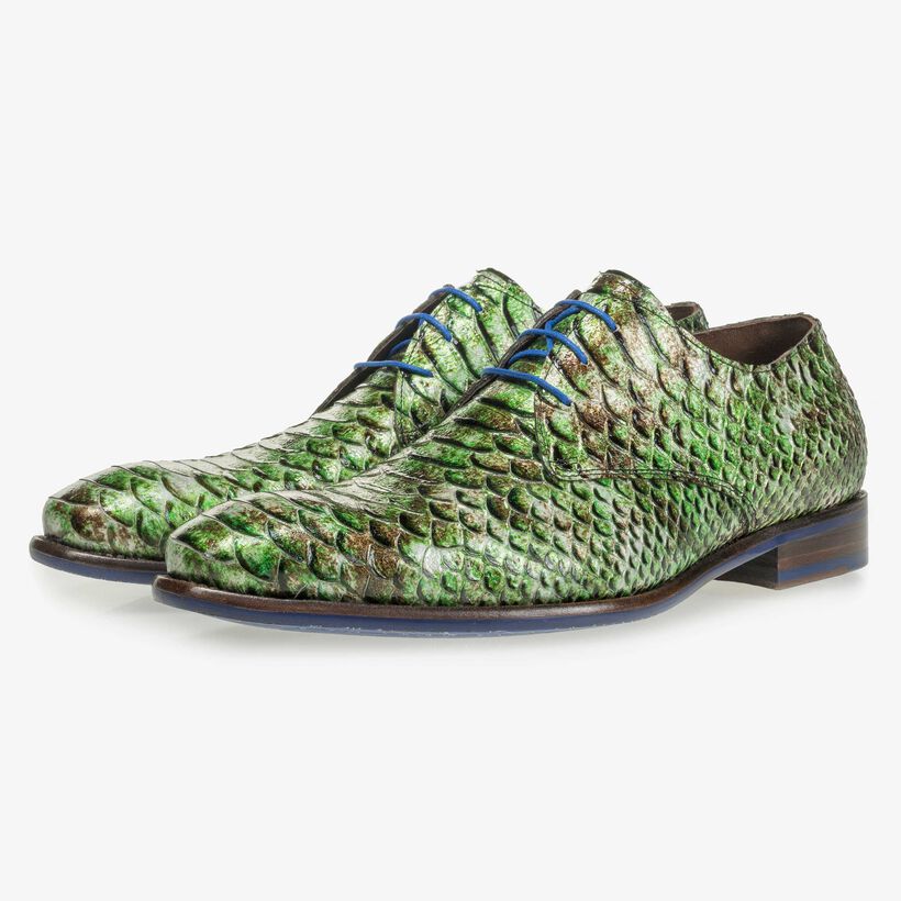 Gr&uuml;ner Lackleder-Schn&uuml;rschuh mit Schlangenprint