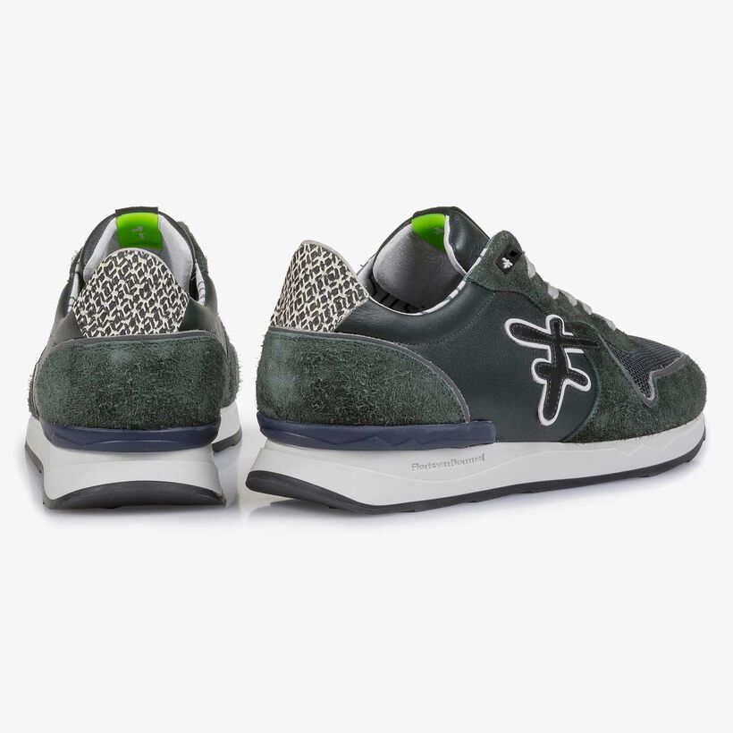 Dunkelgr&uuml;ner Kalbsleder-Sneaker