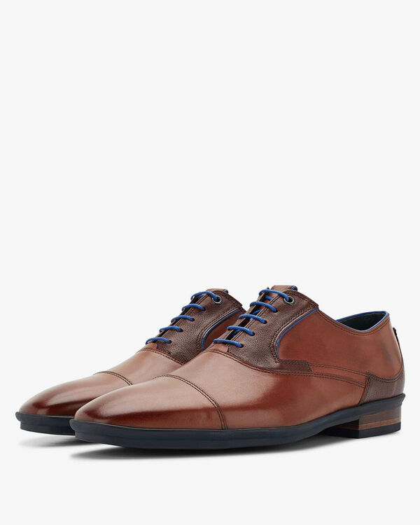 Schn&uuml;rschuh Kalbsleder cognac
