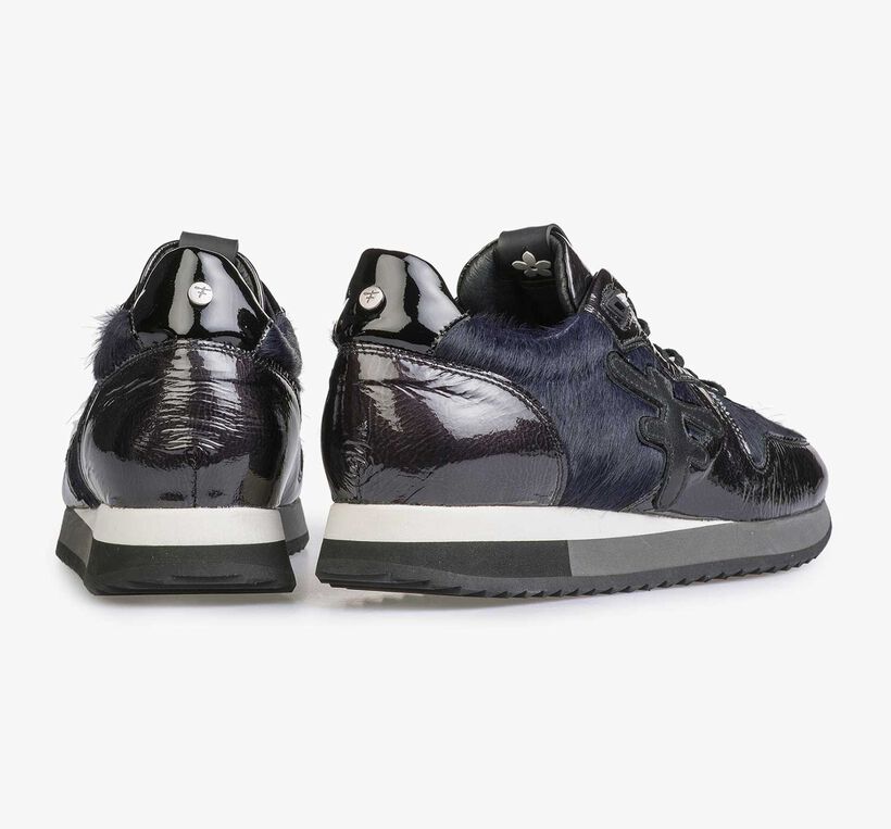 Blauer Lackleder-Sneaker mit Joggingschuhsohle